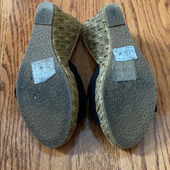 Also platform sandals - Picture 4 of 4